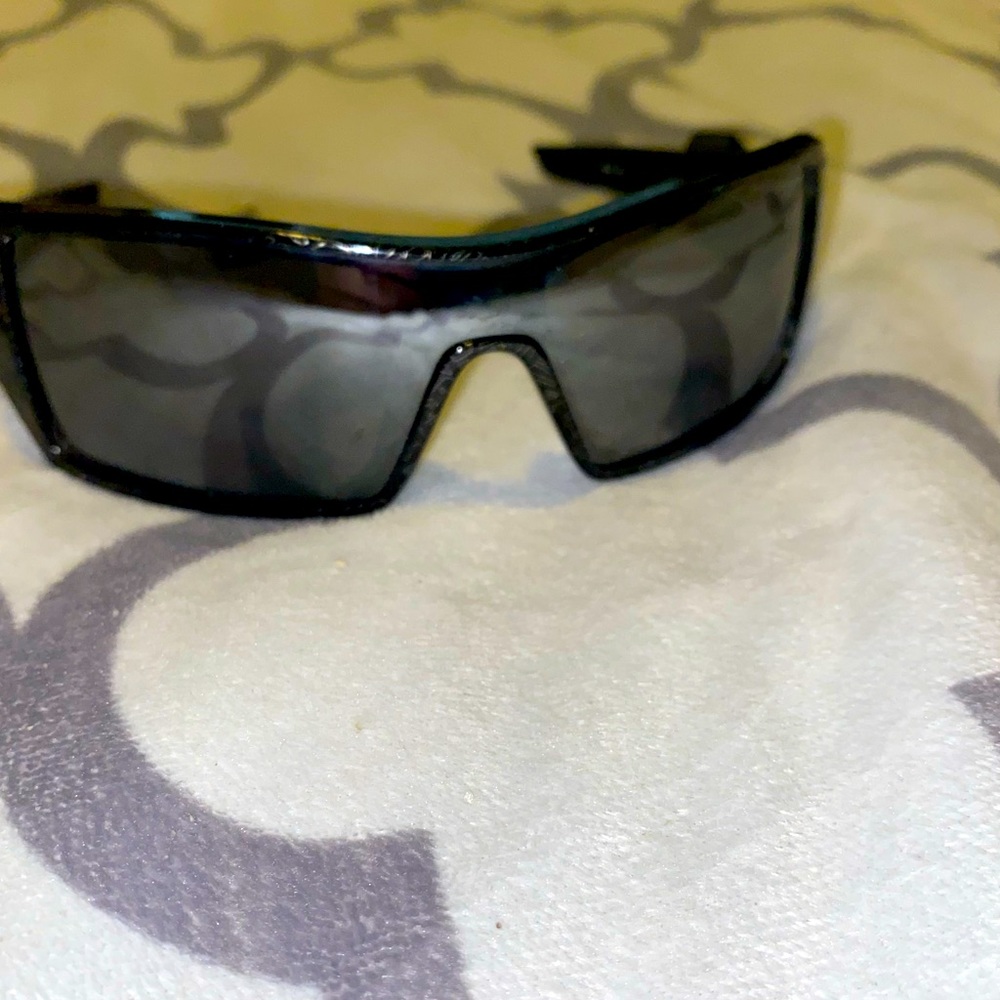 Oakley Oilrig Authentic T-Pain Sunglasses good condition